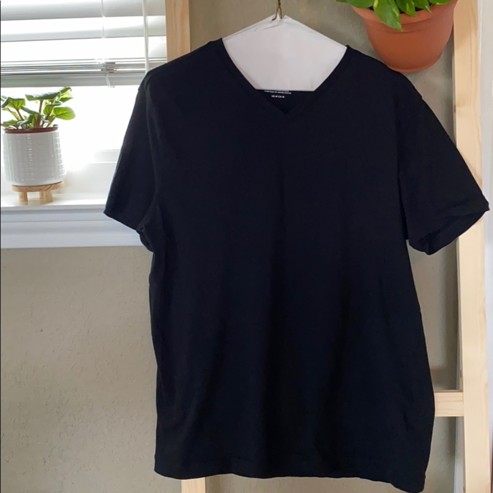 Men’s v neck
